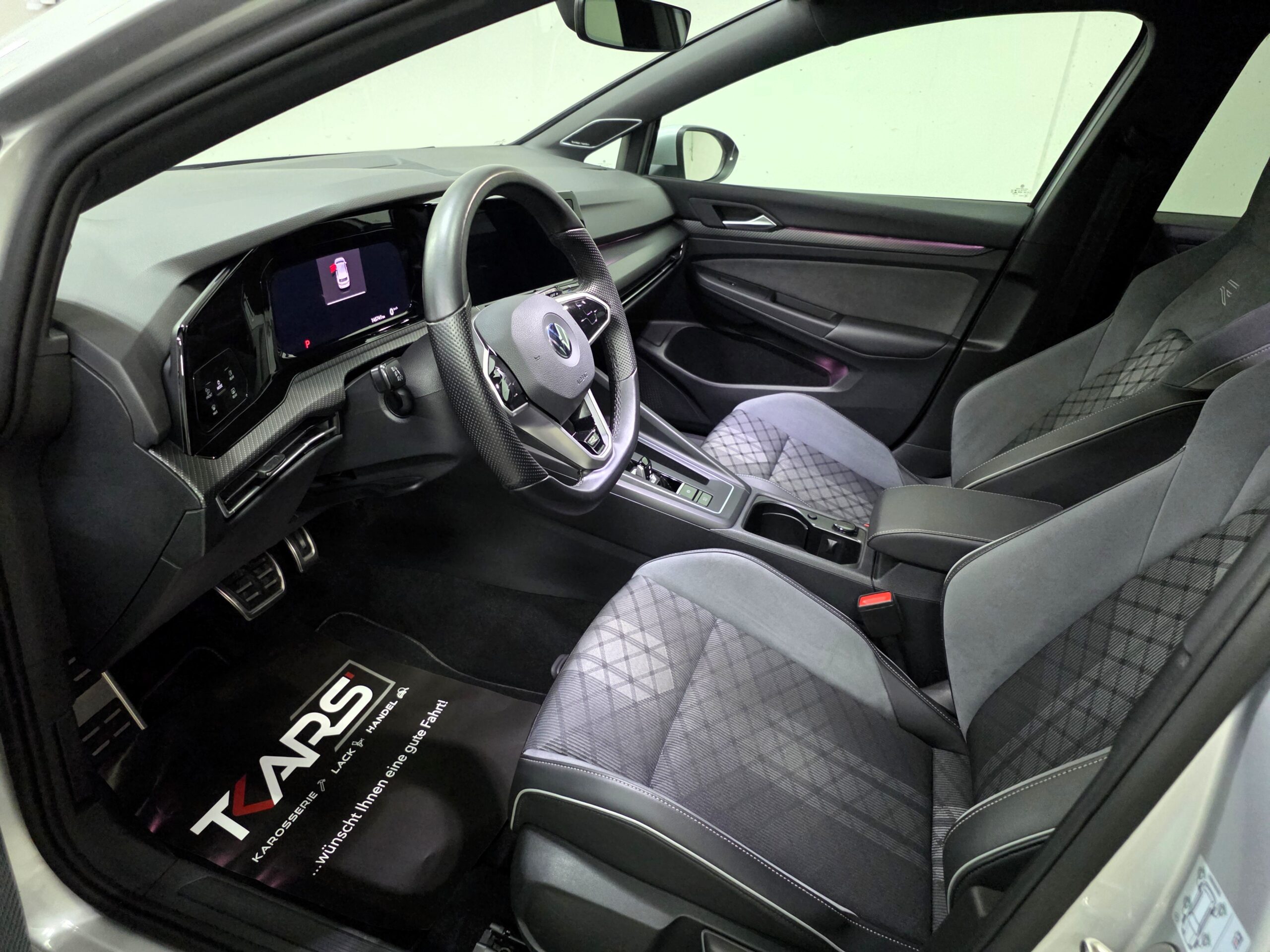 
								VW Golf 2,0 TDI*R-Line*DSG*Matrix LED*Harman/Kardon Limousine full									