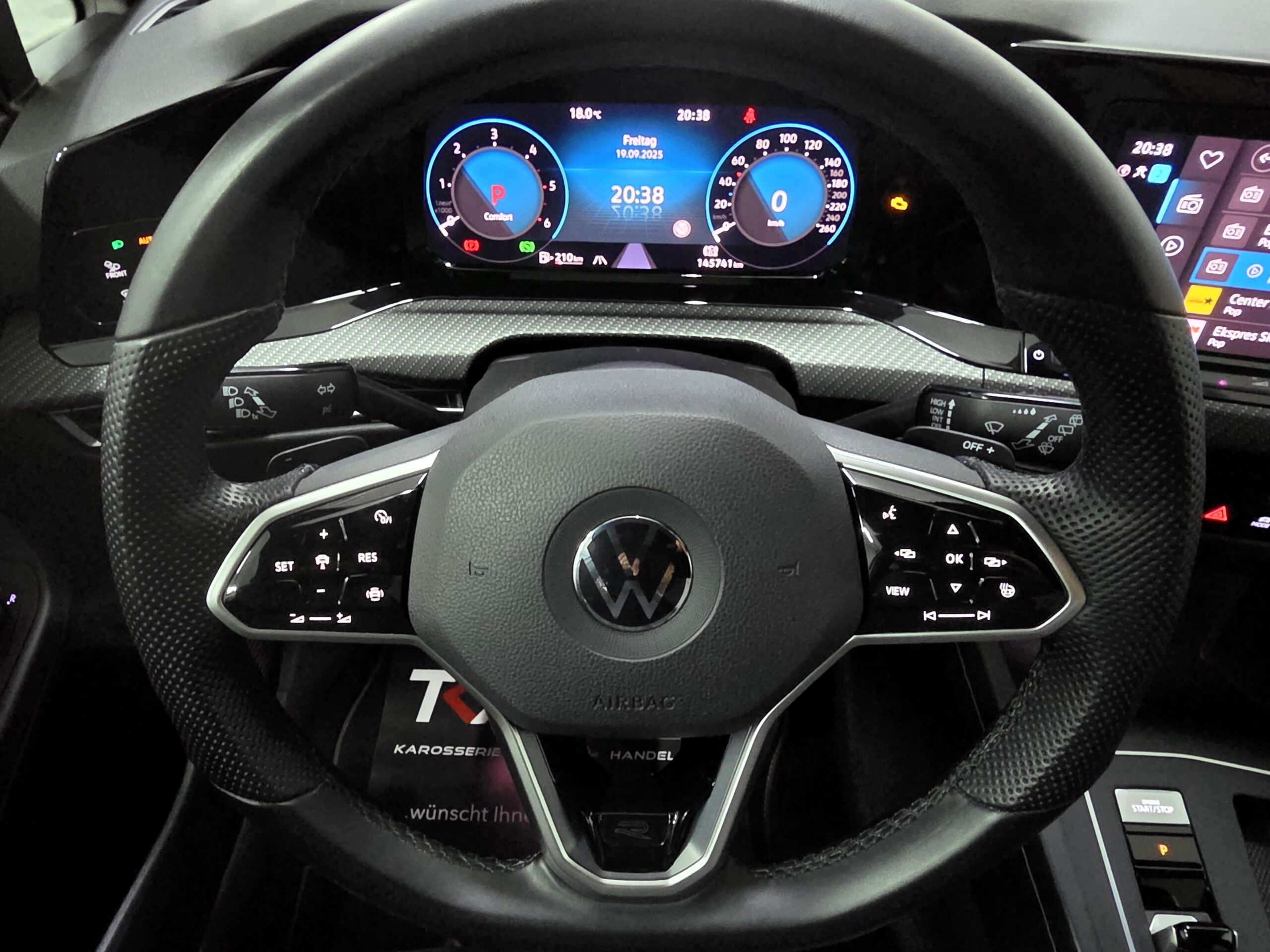 
								VW Golf 2,0 TDI*R-Line*DSG*Matrix LED*Harman/Kardon Limousine full									