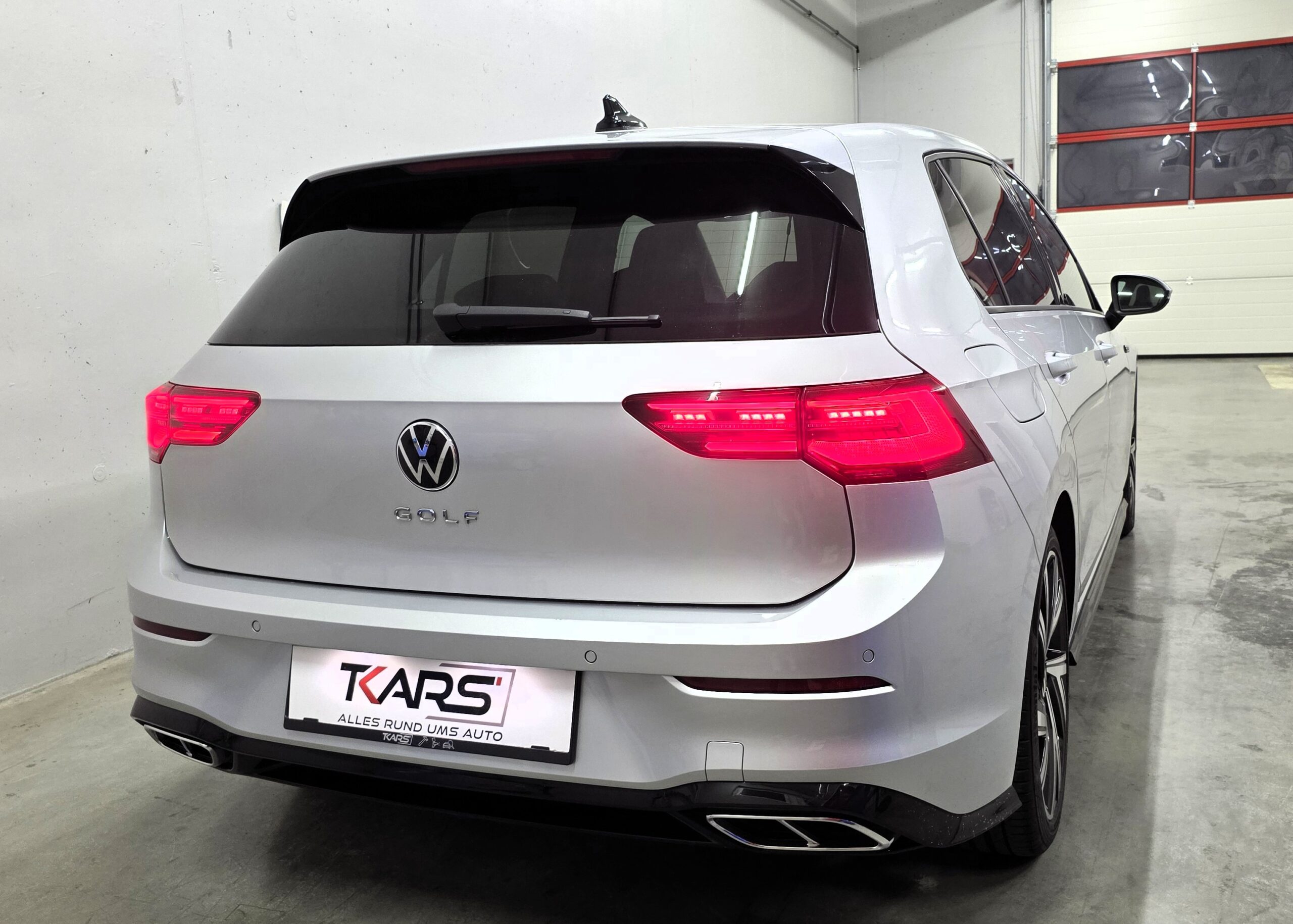 
								VW Golf 2,0 TDI*R-Line*DSG*Matrix LED*Harman/Kardon Limousine full									