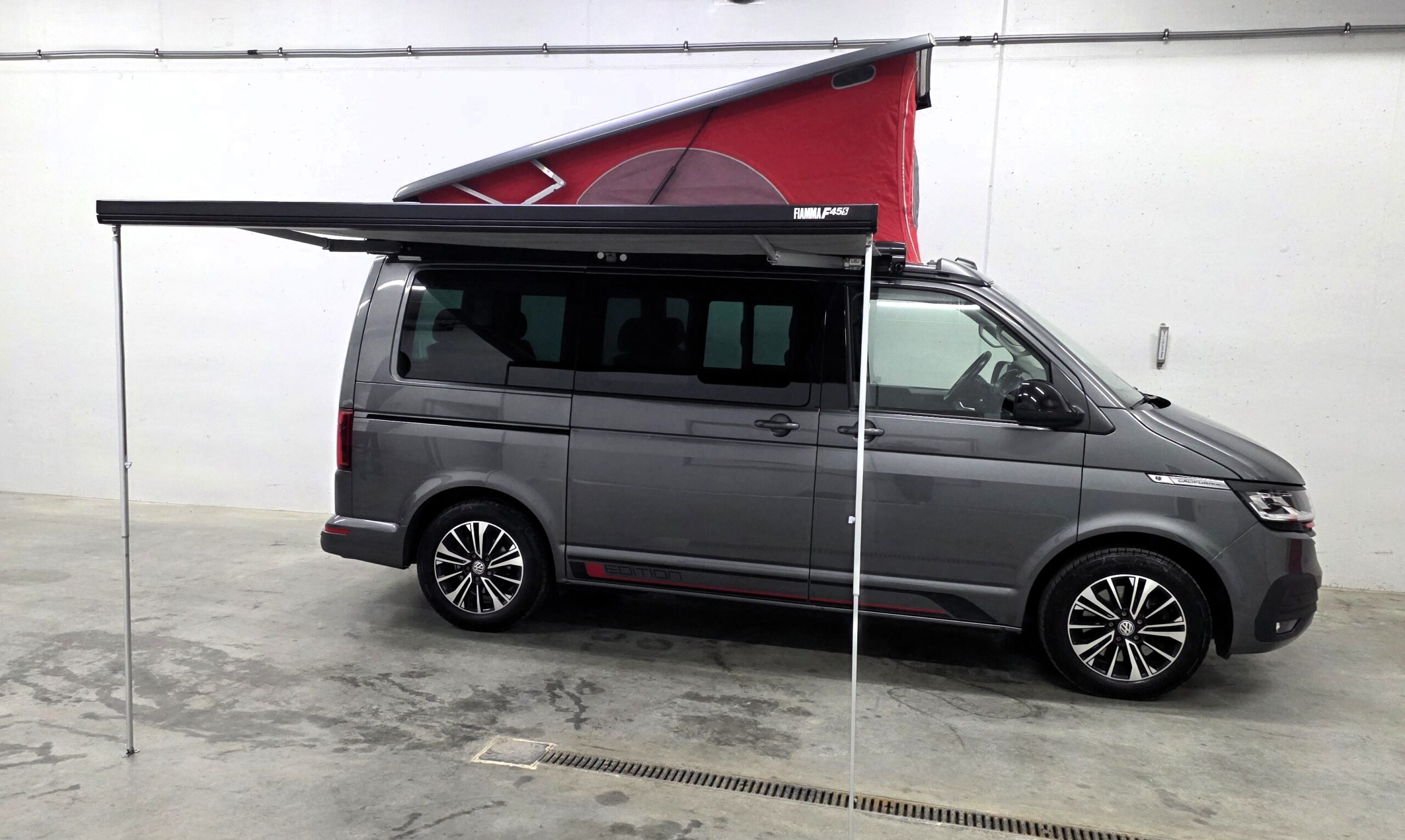 
								Volkswagen T6.1 California Beach Edition 4Motion 2,0 TDI full									