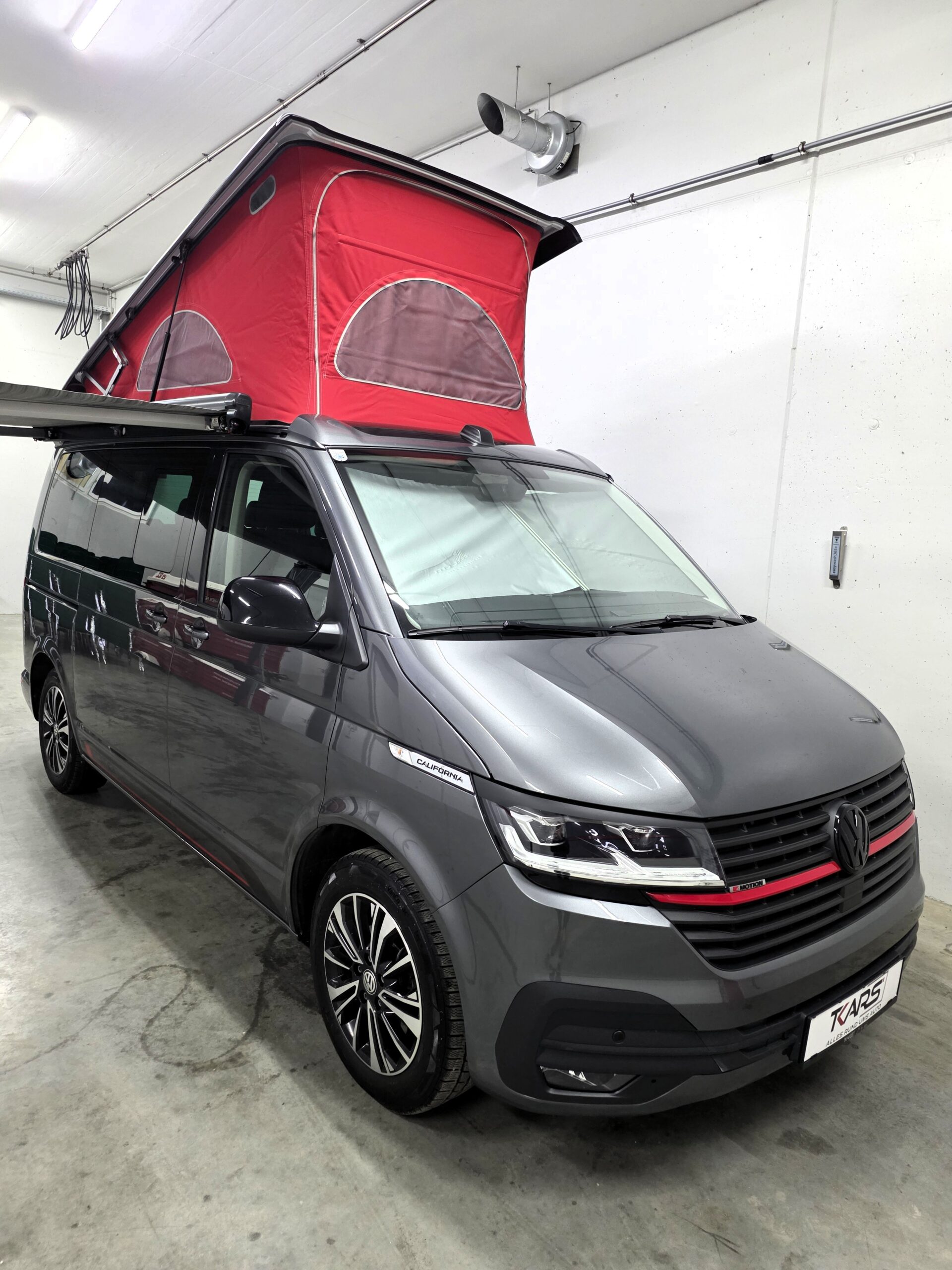 
								Volkswagen T6.1 California Beach Edition 4Motion 2,0 TDI full									