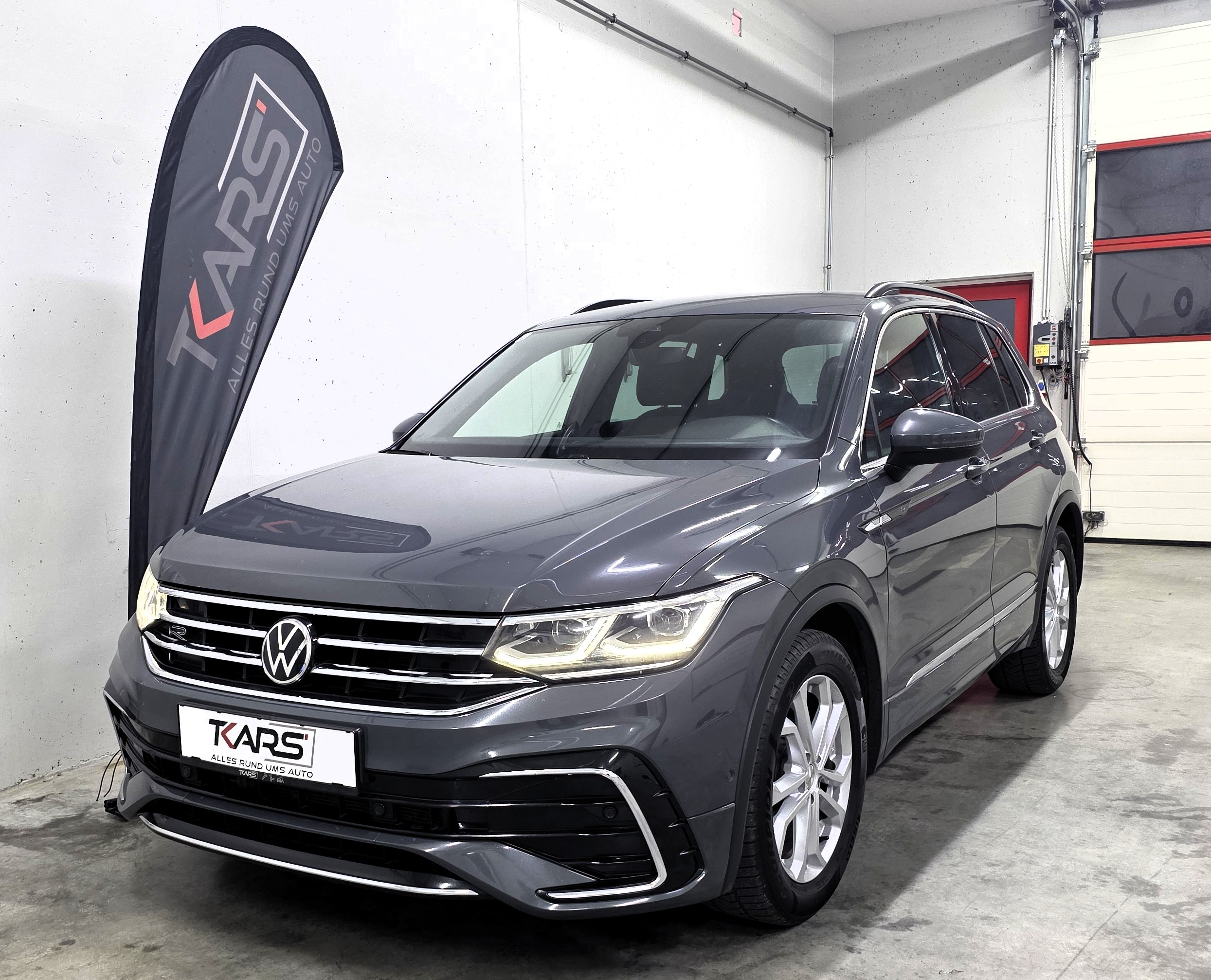 Volkswagen Tiguan R-line Delfingrau Metallic