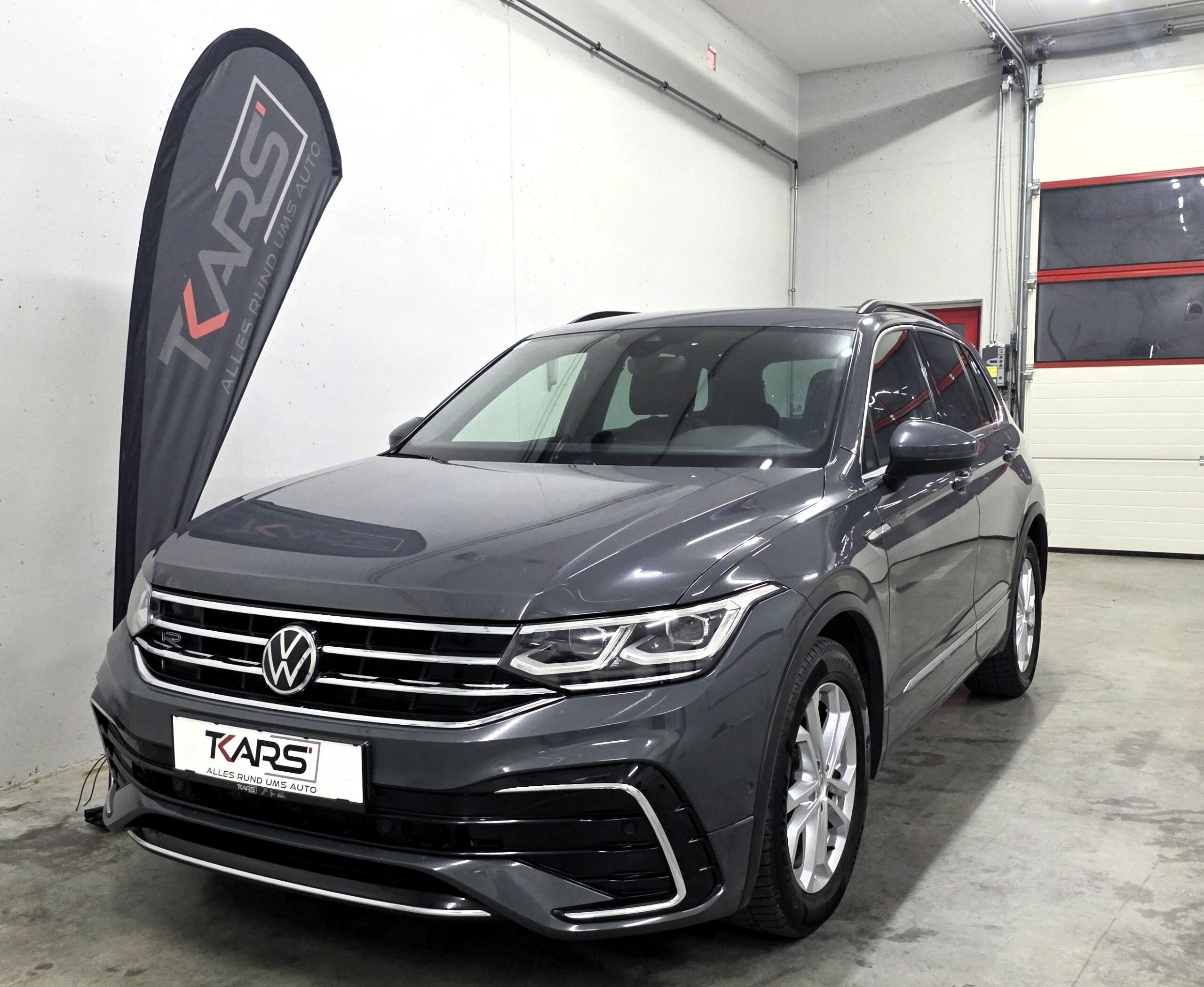 Volkswagen Tiguan R-line Delfingrau Metallic