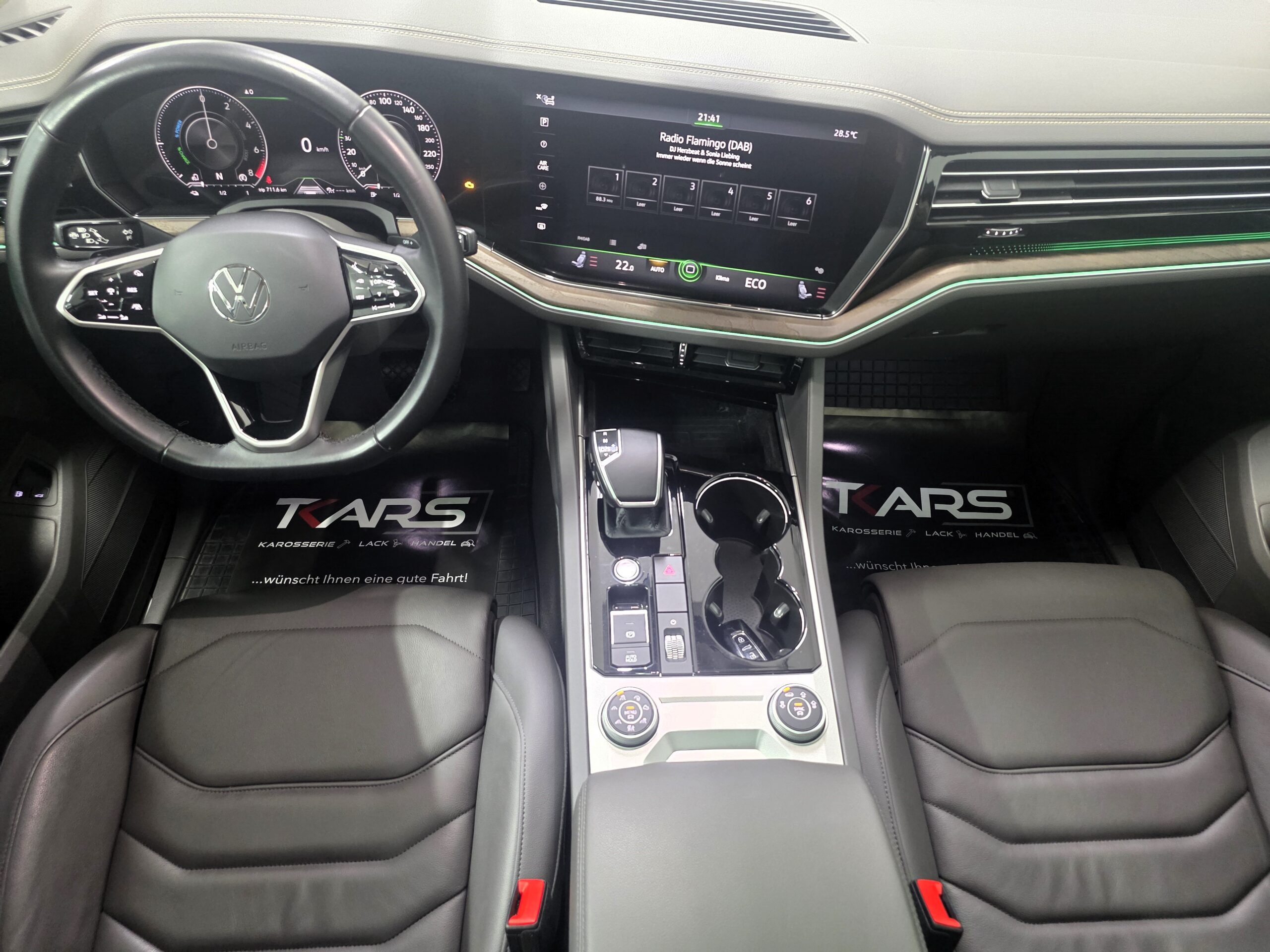 
								Volkswagen Touareg 4 Motion V6 TSI eHybrid PHEV Pano Matrix full									