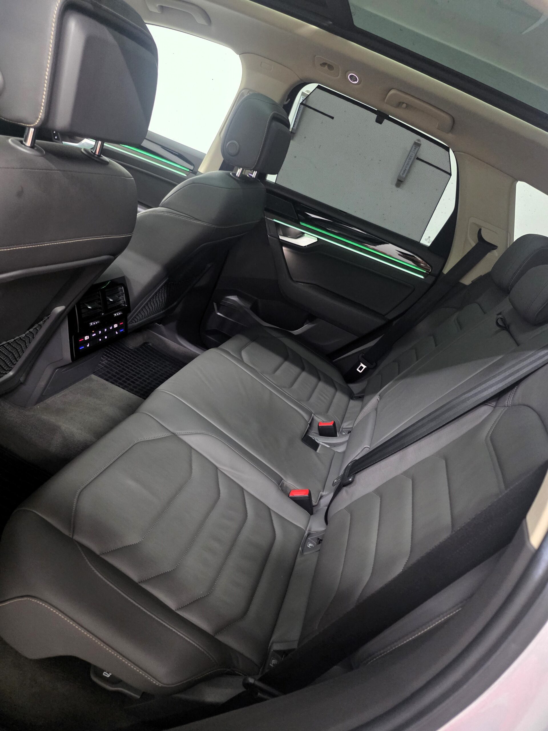 
								Volkswagen Touareg 4 Motion V6 TSI eHybrid PHEV Pano Matrix full									