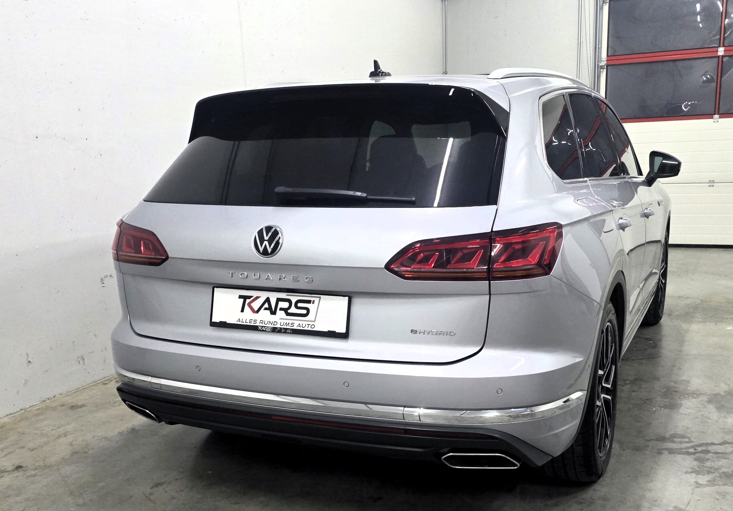
								Volkswagen Touareg 4 Motion V6 TSI eHybrid PHEV Pano Matrix full									